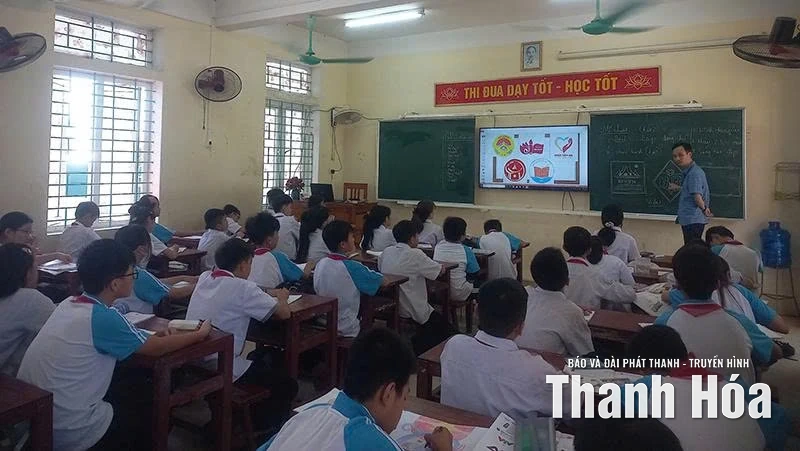 Cần sớm gỡ “nút thắt” trong chính sách tuyển dụng, sử dụng và đãi ngộ giáo viên