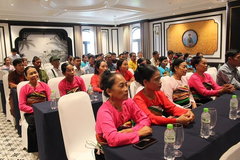 Truyền dạy văn hóa phi vật thể trong phát triển du lịch cộng đồng của dân tộc Mường