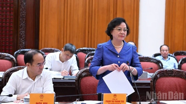 Thúc đẩy sắp xếp các đơn vị sự nghiệp công lập, bảo đảm phục vụ tốt Nhân dân
