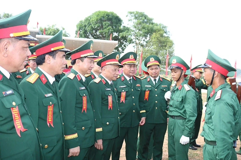 Quân khu 4 gửi lời tri ân nhân dịp kỷ niệm 80 năm Ngày truyền thống lực lượng vũ trang