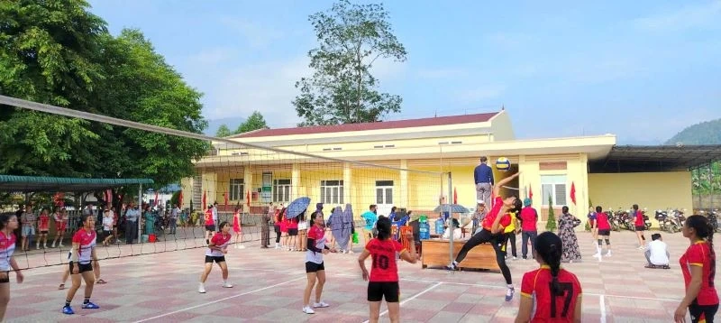 Xã Thanh Quân khai mạc Hội thao chào mừng Đại hội Đảng bộ tỉnh Thanh Hóa lần thứ XX