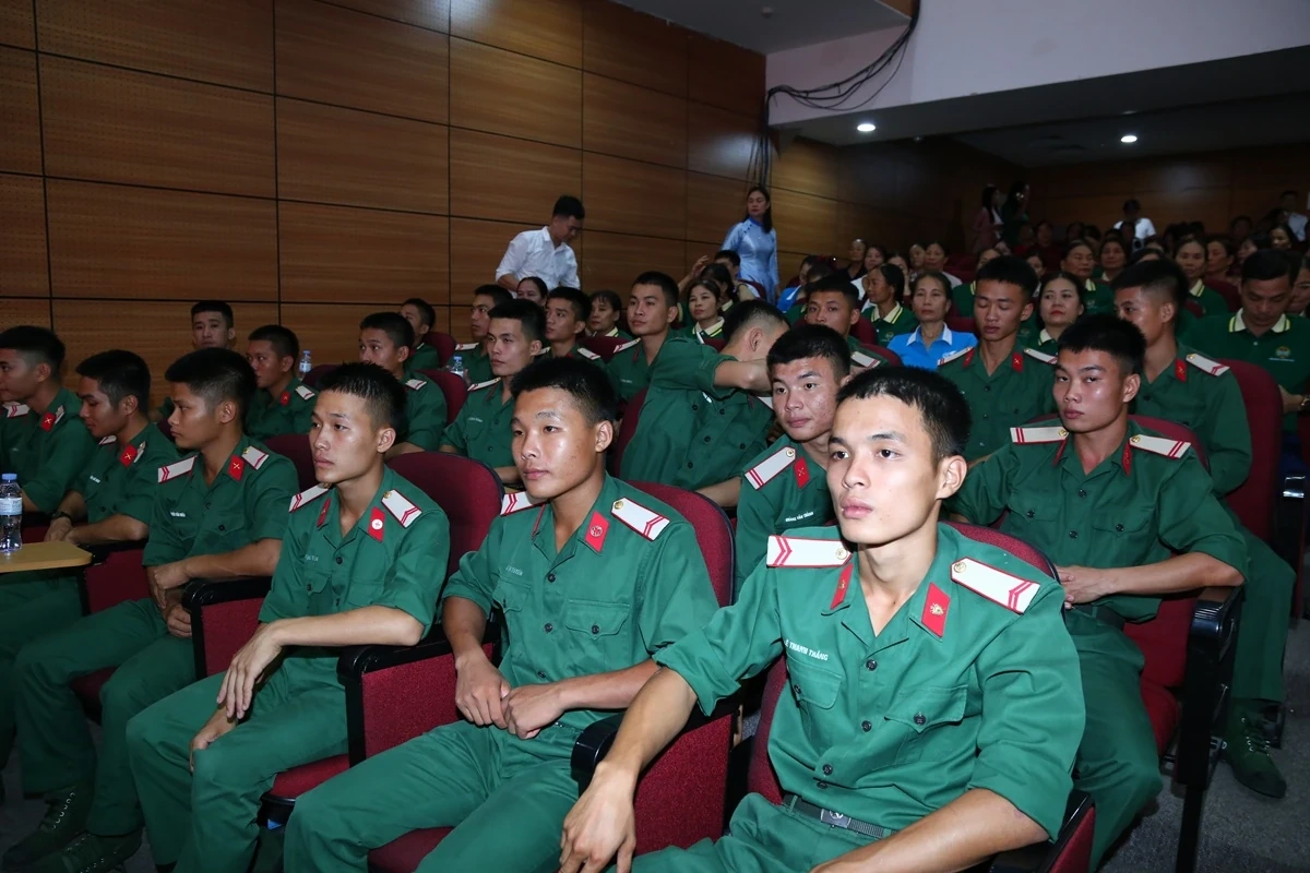 Chương trình nghệ thuật chào mừng thành công Đại hội đại biểu Đảng bộ tỉnh lần thứ XX