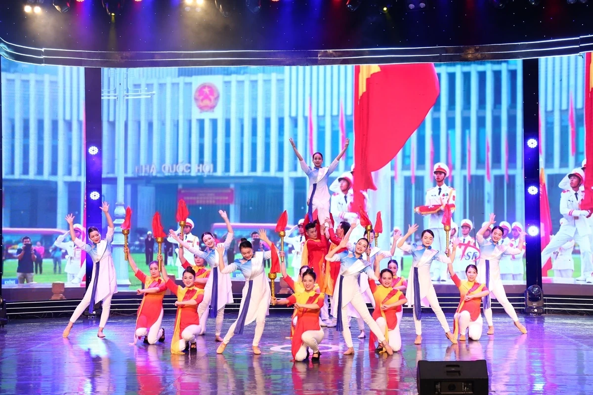 Chương trình nghệ thuật chào mừng thành công Đại hội đại biểu Đảng bộ tỉnh lần thứ XX