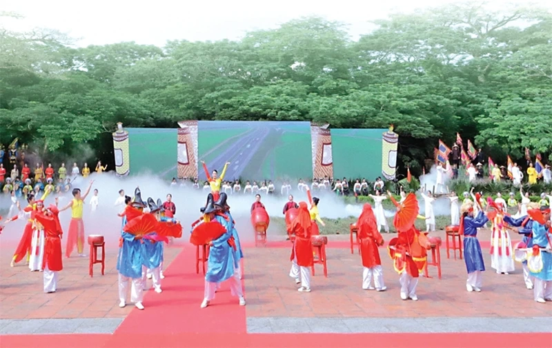 Tầm cao và chiều sâu văn hóa xứ Thanh - nguồn lực để phát triển bền vững