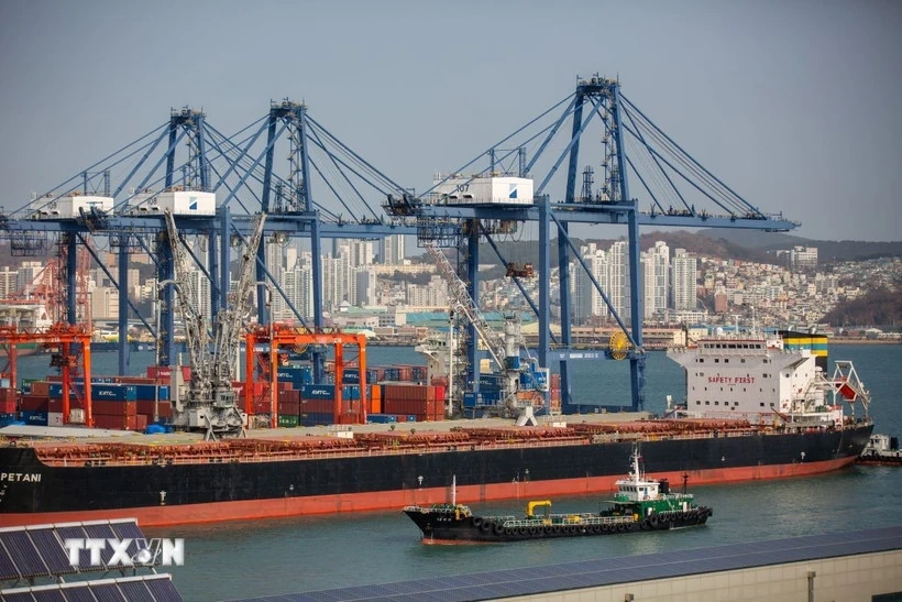 Hàn Quốc tuyên bố không chấp nhận thỏa thuận thuế quan thiếu công bằng