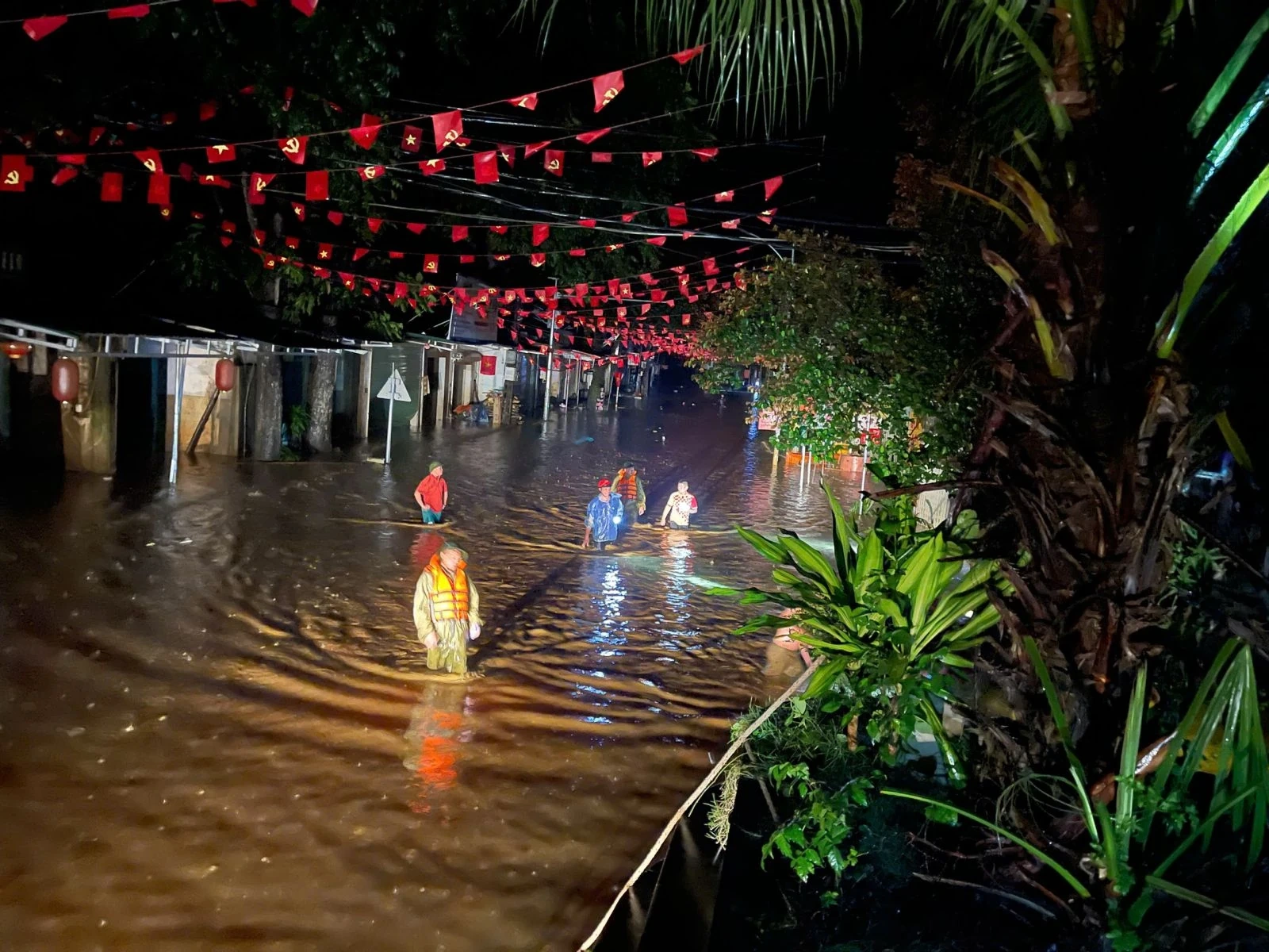 Bức thư sau lũ - Đọng tình quân dân!