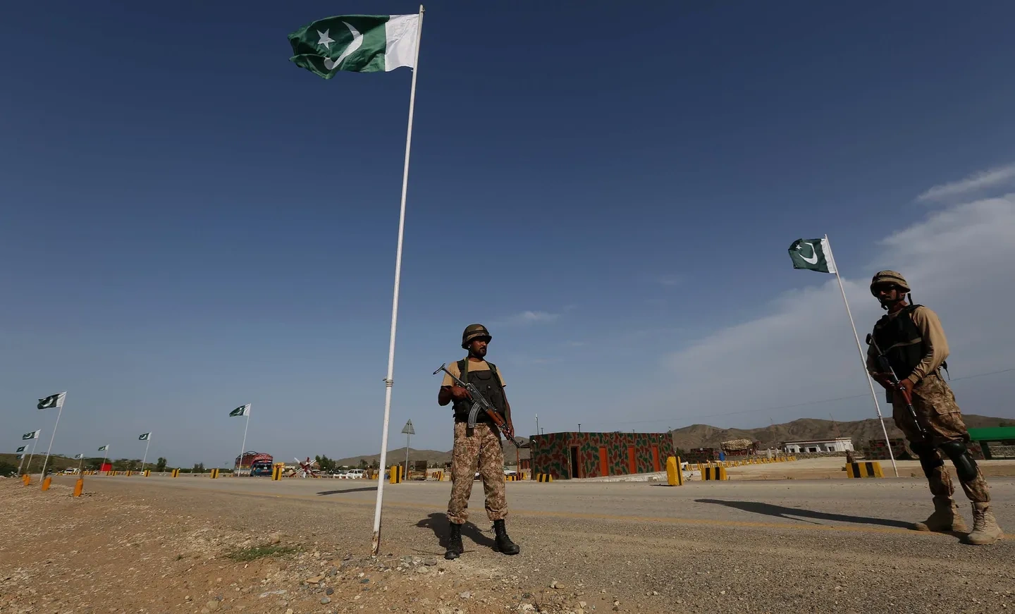 Căng thẳng giữa Pakistan và Afghanistan leo thang bất chấp lệnh ngừng bắn được gia hạn