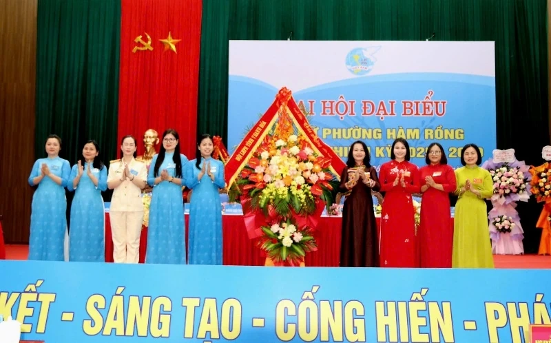 Phụ nữ tiên phong, góp phần xây dựng phường Hàm Rồng văn minh, hiện đại