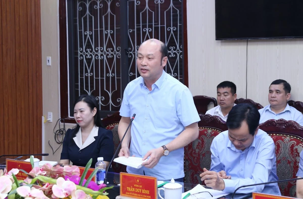 Chủ tịch UBND tỉnh Nguyễn Hoài Anh làm việc với các xã thuộc vùng huyện Quan Sơn cũ