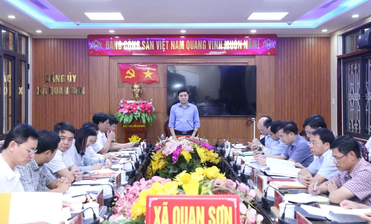 Chủ tịch UBND tỉnh Nguyễn Hoài Anh làm việc với các xã thuộc vùng huyện Quan Sơn cũ