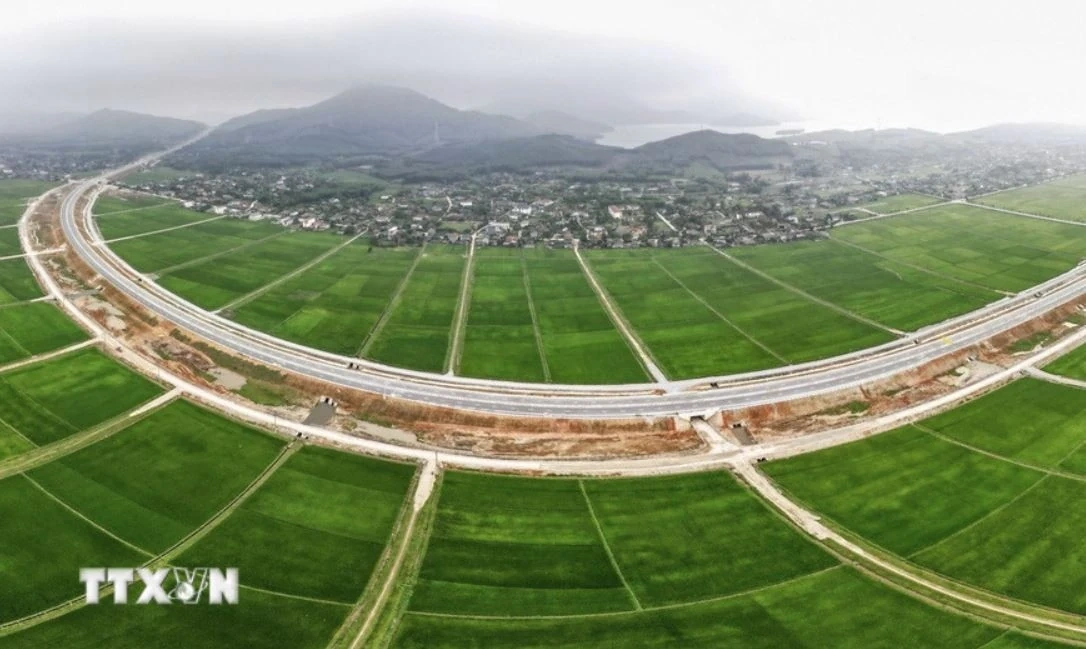 Bộ Nông nghiệp và Môi trường: Sẽ khai thông tin sổ đỏ trên ứng dụng VNeID