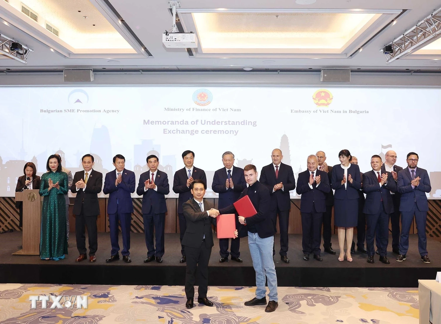 Tuyên bố chung về việc thiết lập quan hệ đối tác chiến lược Việt Nam-Bulgaria