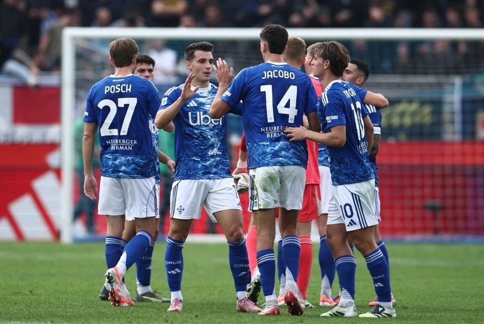 MU phá dớp 9 năm không thắng tại Anfield; Hải Phòng đẩy HAGL xuống đáy BXH V.League 2025/2026