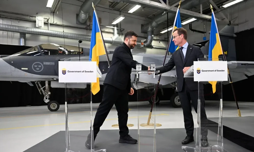 NATO đã chi ít nhất 2 tỷ USD mua vũ khí Mỹ cho Ukraine
