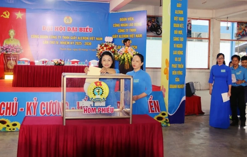 Phát huy vai trò chăm lo, bảo vệ quyền, lợi ích hợp pháp, chính đáng cho người lao động