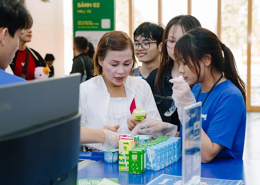 Vinamilk thể hiện Bản lĩnh Việt Nam - Vươn tầm Quốc tế tại Hội chợ Mùa Thu 2025