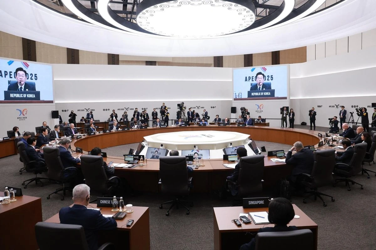APEC thông qua “Tuyên bố Gyeongju”, đề cập nhiều vấn đề then chốt