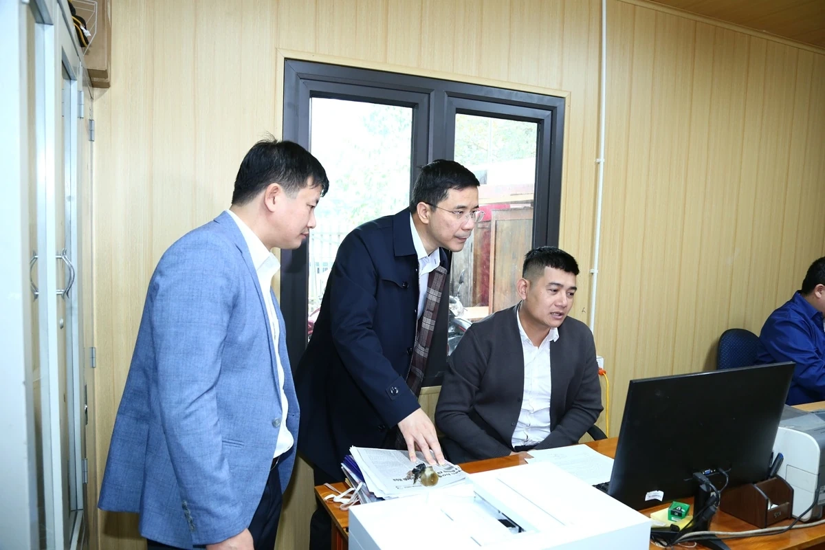 Phó Bí thư Thường trực Tỉnh ủy Nguyễn Hồng Phong thăm, làm việc tại xã Cổ Lũng