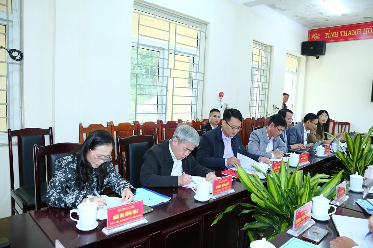 Phó Bí thư Thường trực Tỉnh ủy Nguyễn Hồng Phong thăm, làm việc tại xã Cổ Lũng