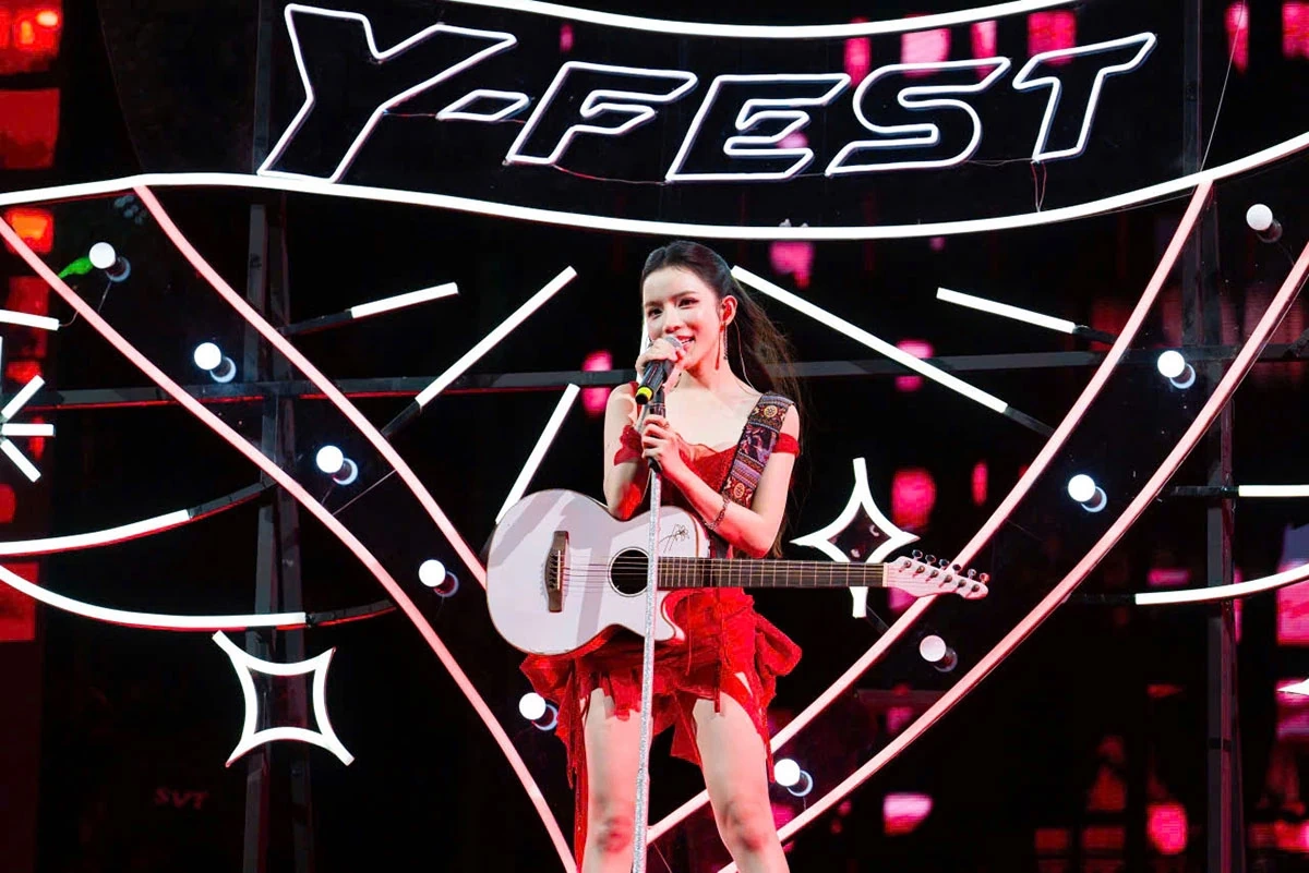 Y-FEST 2025 - Hòa nhịp cảm xúc cùng âm nhạc và công nghệ của Viettel