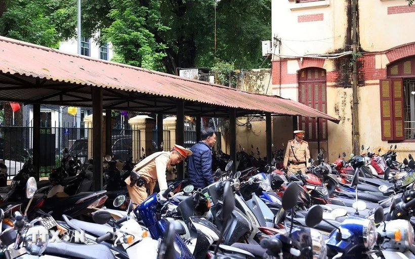 Kiểm tra hơn 2.200 bãi giữ xe trong và ngoài trường học, phát hiện nhiều vi phạm