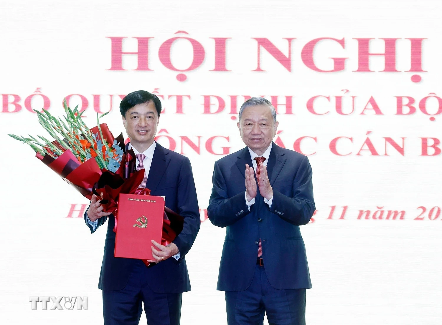 Đồng chí Nguyễn Duy Ngọc giữ chức Bí thư Thành ủy Hà Nội