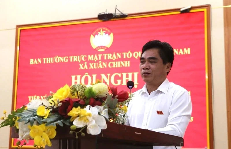 Cử tri xã Xuân Chinh kiến nghị tu sửa hệ thống giao thông, thủy lợi hư hỏng do mưa bão