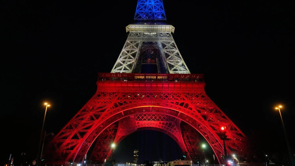 Paris tưởng niệm 10 năm vụ tấn công khủng bố đẫm máu 13/11