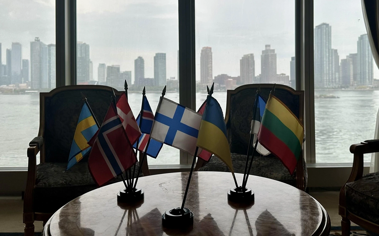 Xung đột Nga-Ukraine: Nga kiểm soát thêm 2 khu định cư; EU thống nhất viện trợ cho Kyiv