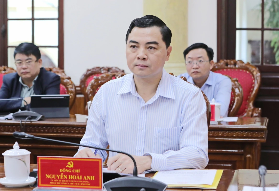 Ban Thường vụ Tỉnh ủy thống nhất nhiều nội dung quan trọng do Ban Thường vụ Đảng ủy UBND tỉnh trình