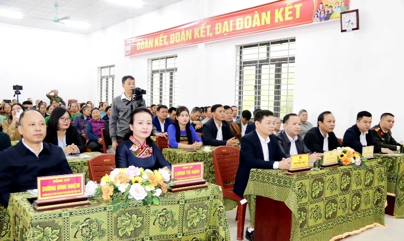 Bản Sại phát huy truyền thống văn hoá dân tộc, chăm lo đời sống Nhân dân