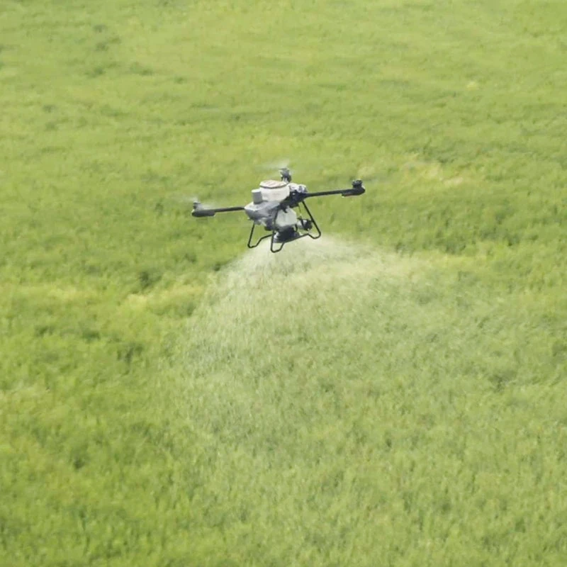 Máy bay phun thu ốc n ông nghi ệp: Bước tiến c ách m ạng trong canh t ác lúa Vi ệt Nam