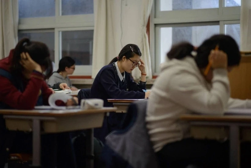Cả Hàn Quốc “nín thở” trong ngày thi đại học