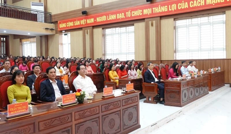 Xã Hậu Lộc tọa đàm kỷ niệm 43 năm Ngày Nhà giáo Việt Nam