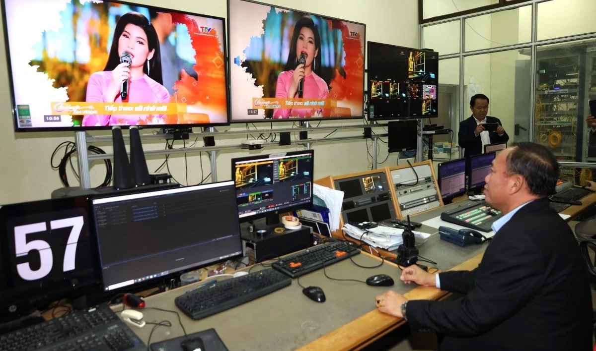 Đoàn cán bộ lãnh đạo quản lý Báo chí và Truyền thông Lào thăm, làm việc tại Báo và Đài Phát thanh – Truyền hình Thanh Hóa