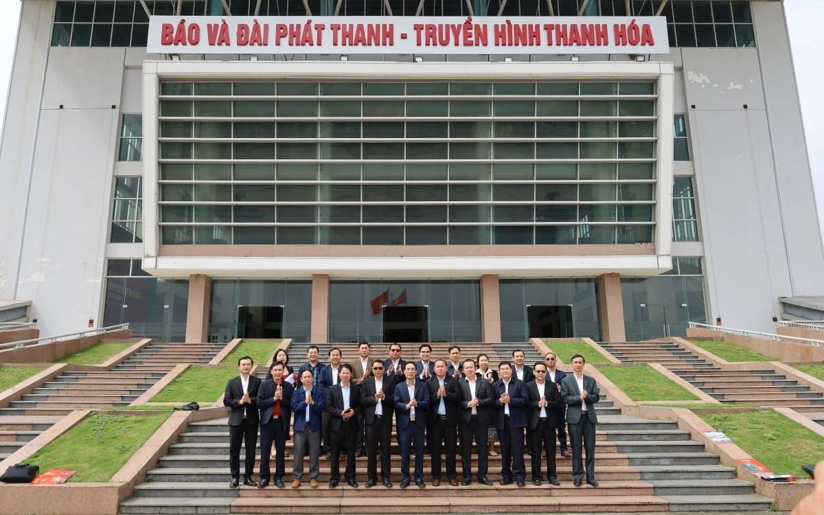 Đoàn cán bộ lãnh đạo quản lý Báo chí và Truyền thông Lào thăm, làm việc tại Báo và Đài Phát thanh – Truyền hình Thanh Hóa