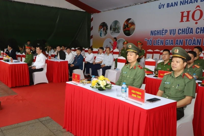 Hơn 200 thành viên Tổ liên gia an toàn PCCC tham gia hội thi nghiệp vụ