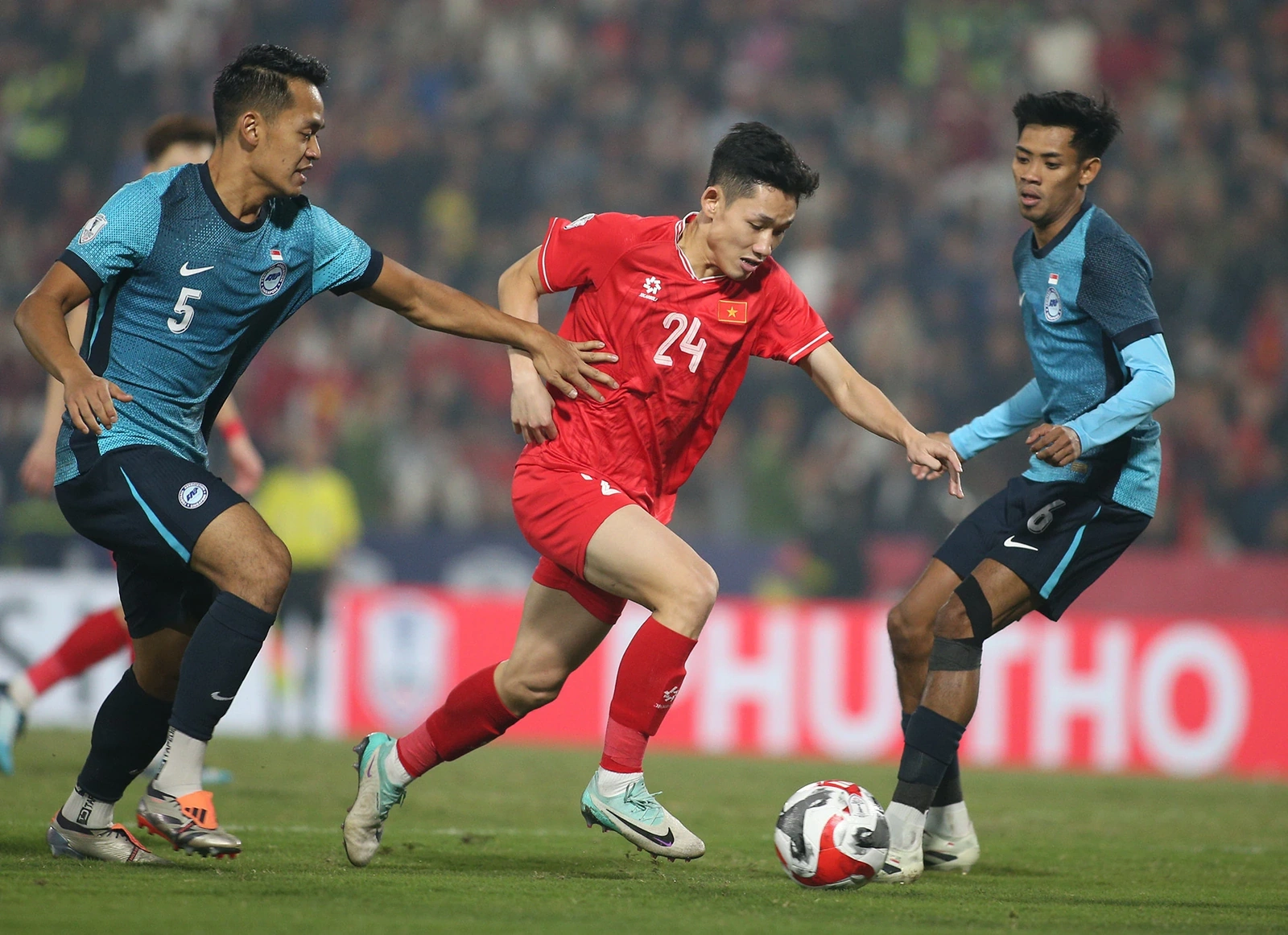 Văn Thuận góp công giúp U23 Việt Nam thắng U23 Trung Quốc; 5 cầu thủ Real Madrid bất mãn với HLV Xabi Alonso