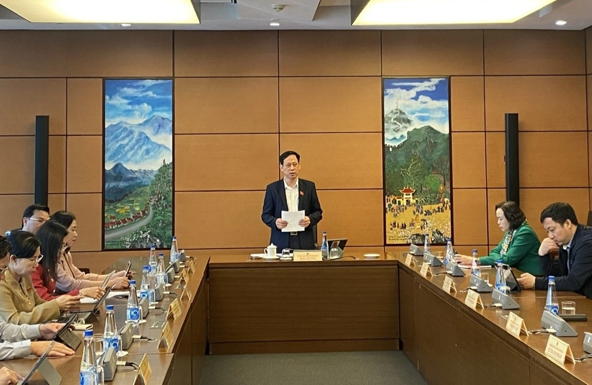 ĐBQH tỉnh Thanh Hóa góp ý vào dự án Luật Trí tuệ nhân tạo