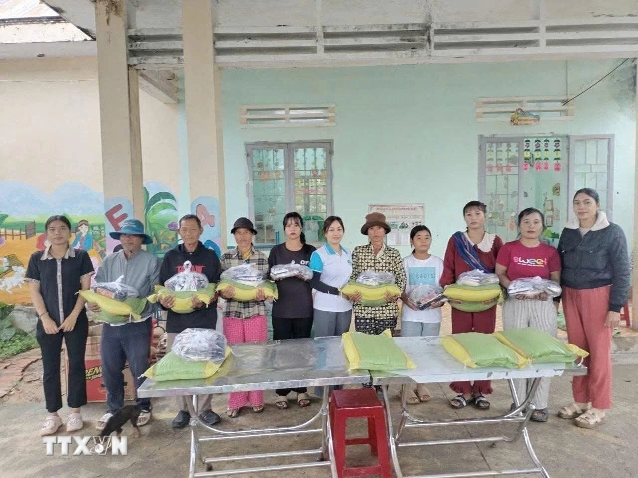 Huy động tối đa mọi nguồn lực khắc phục hậu quả thiên tai tại miền Trung