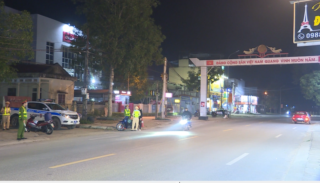 Điều tra các tuyến giao thông, đảm bảo trật tự ATGT tháng cuối năm