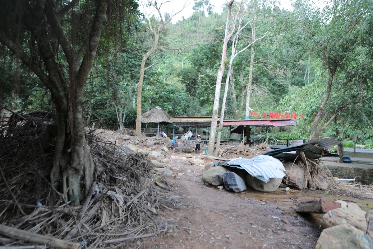 Hóa Quỳ cần nguồn lực để sớm khắc phục hậu quả thiên tai