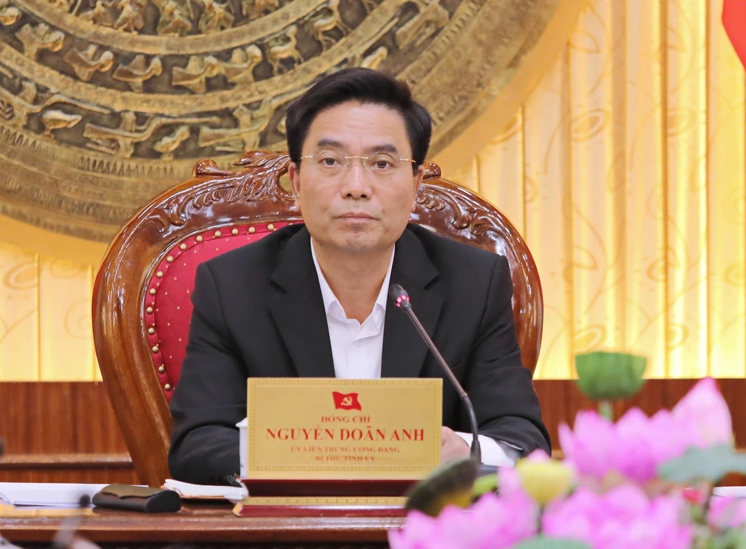 Ban Thường vụ Tỉnh ủy cho ý kiến các nội dung liên quan kỳ họp HĐND tỉnh cuối năm và công tác đối ngoại