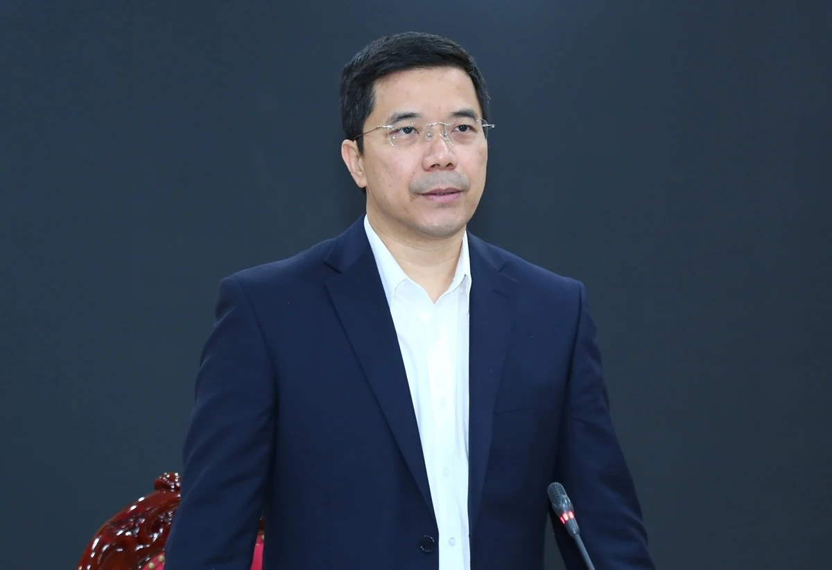 Phó Bí thư Thường trực Tỉnh ủy Nguyễn Hồng Phong thăm, làm việc tại 2 phường Bỉm Sơn, Quang Trung