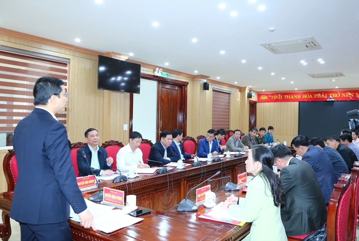 Phó Bí thư Thường trực Tỉnh ủy Nguyễn Hồng Phong thăm, làm việc tại 2 phường Bỉm Sơn, Quang Trung