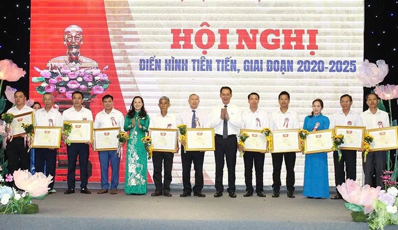 Thực hiện dân chủ, tăng cường đồng thuận xã hội, vì mục tiêu xây dựng tỉnh Thanh Hóa giàu đẹp, văn minh, hạnh phúc