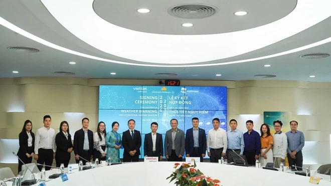 Viettel phát triển phần mềm cảnh báo thời tiết nguy hiểm cùng Vietnam Airlines