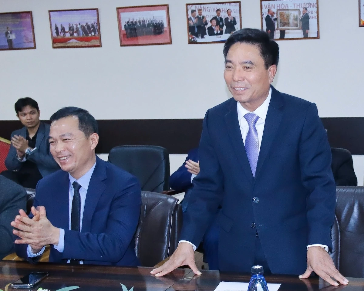 Đoàn công tác cấp cao tỉnh Thanh Hóa làm việc với Liên hiệp các tổ chức người Việt Nam và Hiệp hội các nhà doanh nghiệp Việt Nam tại Liên bang Nga