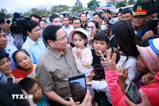 Thủ tướng: Triển khai chiến dịch Quang Trung thần tốc dựng lại nhà cho đồng bào bị thiên tai