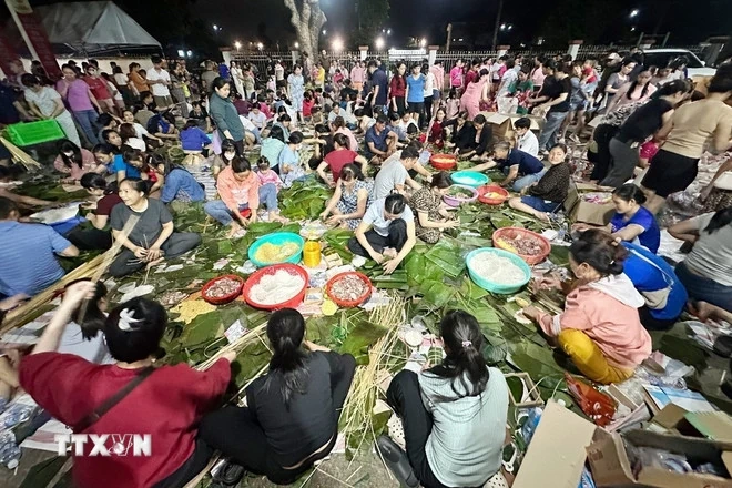 Đồng hành cùng đồng bào miền Trung, Tây Nguyên khắc phục hậu quả mưa lũ